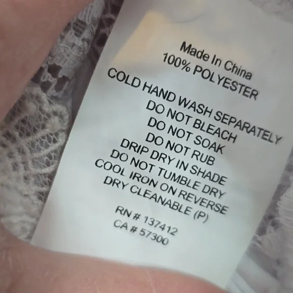 BOO RADLEY LACE TOP - Picture 6 of 8